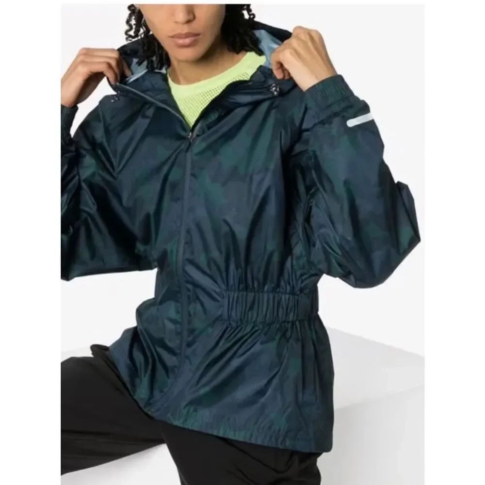 Sweaty Betty Camo Print Storm Seekers Track Jacket/Windbreaker, Medium, NWOT